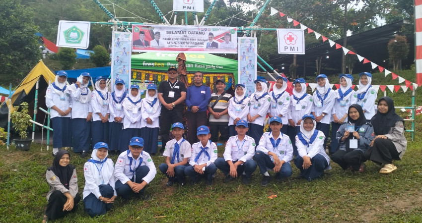 Puluhan Siswa MTSN 5 Kota Padang Ikut Meriahkan Jumtek PMR dan PMI 2024 di Lumin Camp