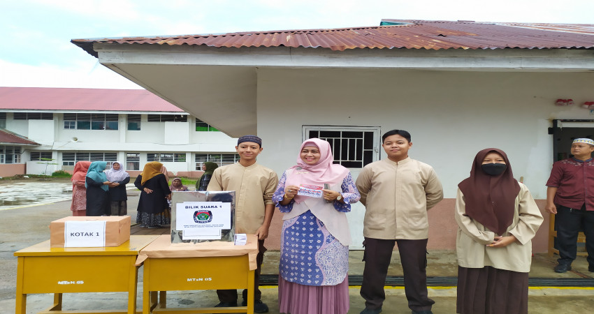 Lima Pasang Kandidat Berebut Suara Dalam Pemilihan Ketua OSIM Periode 2023/2024