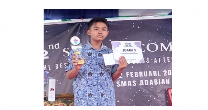 Siswa MTsN 5 Kota Padang Kembali Ukir Prestasi di Ajang Lomba Baca Puisi