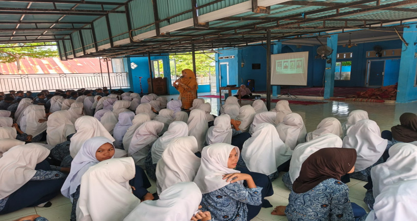 MAN IC Padang Pariaman Sosialisasikan Visi, Program, dan Tips Lulus Seleksi kepada Siswa Kelas IX MTsN 5 Kota Padang