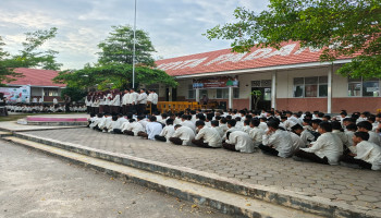 Muhadarah Jumat, MTsN 5 Kota Padang Perkuat Akhlak dan Kepercayaan Diri Siswa