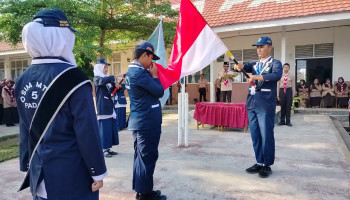 Pelantikan OSIM MTsN 5 Kota Padang: Jadilah Ketua OSIM Bertanggung Jawab dan Berdedikasi